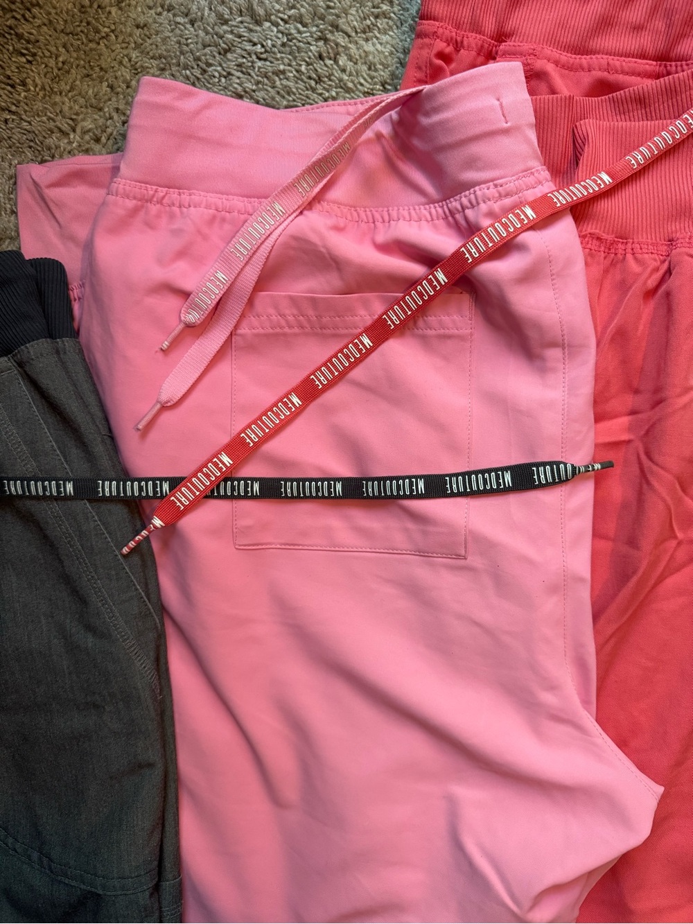 Med couture scrub joggers taffy pink - Picture 3 of 4